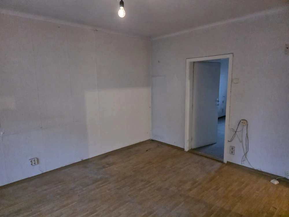 Besenreiner Zustand nach der Räumung in Ebenfurth